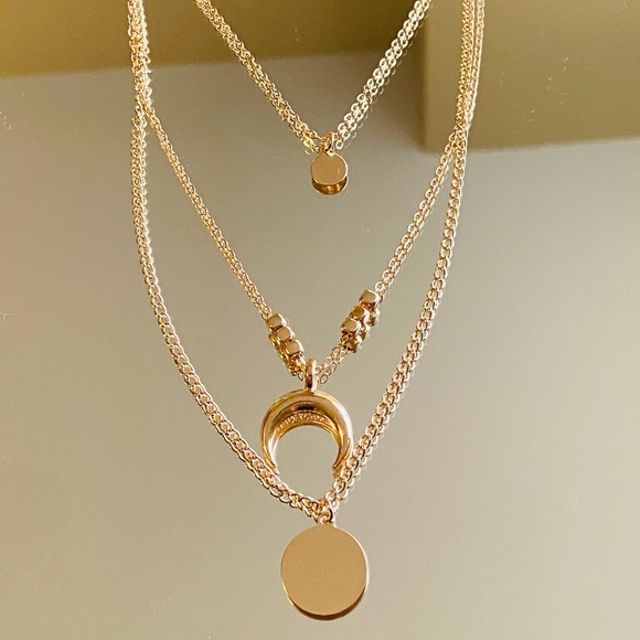 Half crescent multi-layer necklace - Picture 4 of 4